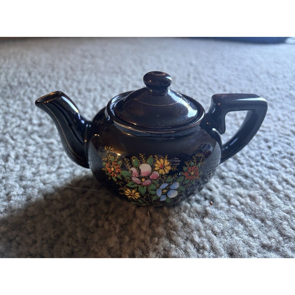 Vintage MADE IN JAPAN    FLOWER   TEA   POT